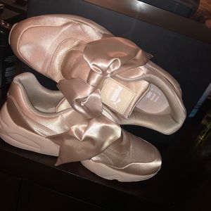 Fenty Pumas. Only been worn once.